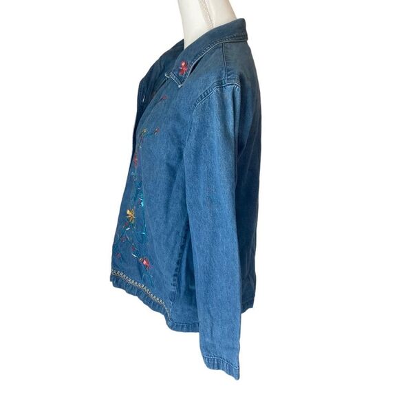 Bobbie Brooks Vintage Embroidered Denim Shirt Size Medium - Picture 2 of 7